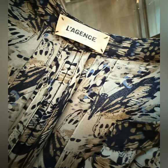 L'AGENCE Tops - L’AGENCE Blouse - Long Sleeve - Size XS